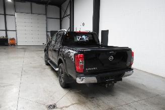Nissan Navara 4X4 R SPORT picture 3