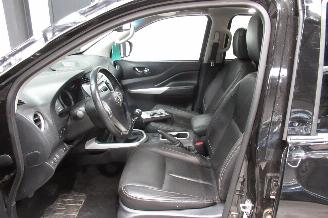 Nissan Navara 4X4 R SPORT picture 18