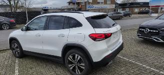Mercedes GLA 220d 4Matic*Automaat*Ambiente*LED*DigitalDisplay*Navigatie*Nachtzicht paket*Parkeer paket* picture 9