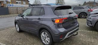 Volkswagen T-Cross 1.0L Benzine Life*Airco*Keyless*Camera*LED*DAB*Trekhaak* picture 6