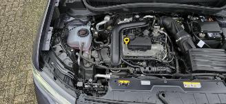 Volkswagen T-Cross 1.0L Benzine Life*Airco*Keyless*Camera*LED*DAB*Trekhaak* picture 8