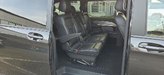 Mercedes V-klasse 300 Avandgarde Lang*9 persoons*AWD*Automaat*360 Camera*Ambiente*Navigatie*Nightvision*LaserLED*Trekhaak* picture 10