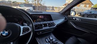 BMW X5 40i M Sport Xdrive*Ambiente*LED*HeadUp*Stoelen Leer/ Memory*ShadowLine*Live Cockpit*AppleCarplay*Parkeer Plus*Sound*Display Key picture 23