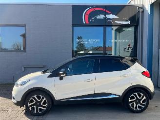 uszkodzony samochody osobowe Renault Captur RENAULT CAPTUR 1.2TCE AUTOMAAT 2014 2014/10