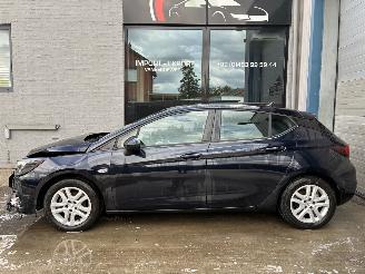 uszkodzony samochody osobowe Opel Astra OPEL ASTRA 1.0I 2019 2019/5