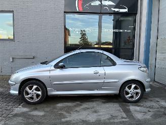 škoda osobní automobily Peugeot 206 PEUGEOT 206cc 2004 1.6I 2004/5