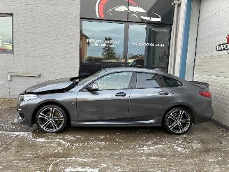 Vaurioauto  passenger cars BMW 2-serie BMW 220d M PAKKET 2021 2021/6