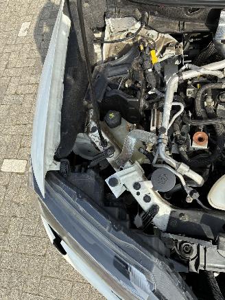 Nissan X-Trail NISSAN X-TRAIL 1.7D 2019 7 ZIT picture 7