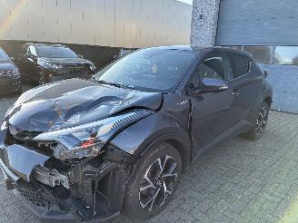 Vaurioauto  passenger cars Toyota CH-R TOYOTA CHR HYBRID 2018 2018/9