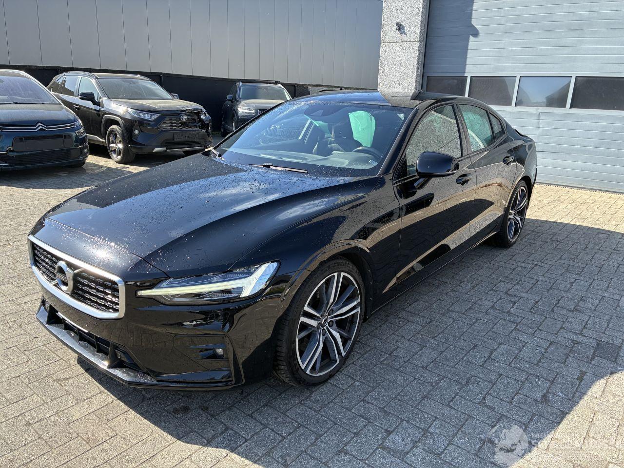 Volvo S-60 VOLVO S60 2.0I R 2019