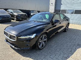 skadebil auto Volvo S-60 VOLVO S60 2.0I R 2019 2019/6