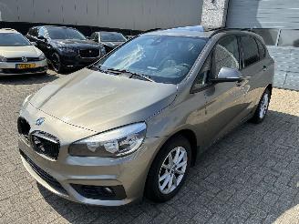 Schadeauto BMW 2-serie BMW 216d 2015 2015/6