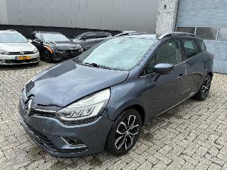 Voiture accidenté Renault Clio RENAULT CLIO 1.5D 2016 2016/12