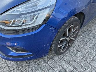 Renault Clio RENAULT CLIO 1.2I AUTOMAAT 2017 picture 3