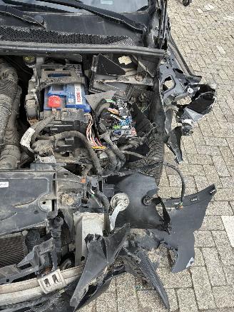 Peugeot 5008 PEUGEOT 5008 1.2I 2017 7 ZIT picture 4