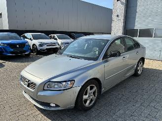 Vaurioauto  passenger cars Volvo S-40 Volvo s40 1.6d 2012 2012/2