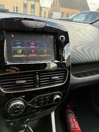 Renault Clio RENAULT CLIO 1.5D 2017 picture 18