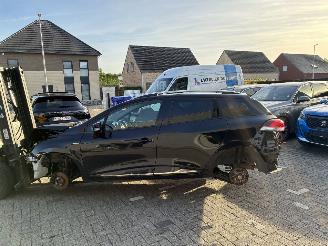 Unfallwagen Renault Clio RENAULT CLIO 0.9TCE 2017 SLOOP 2017/1