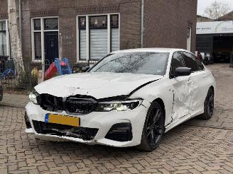 uszkodzony samochody osobowe BMW 3-serie 318i  M PAKKET 2020/1