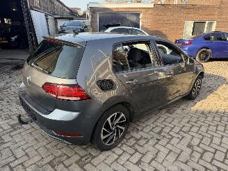 Volkswagen Golf 1.6 TDI picture 16