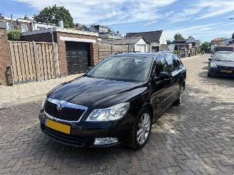 skadebil auto Skoda Octavia 1.2 TSI Elegance Business Line AUTOMAAT 2012/1