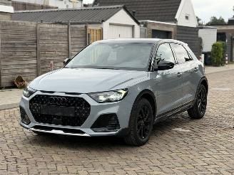 damaged passenger cars Audi A1 Citycarver S LINE 35 TFSI 150 PK! 2021/1