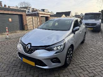 Unfallwagen Renault Clio 1.0 TCe  Initiale Paris AUTOMAAT 2021/1
