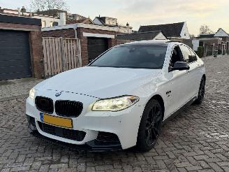 Schadeauto BMW 5-serie M550xd 381 PK 2015/1