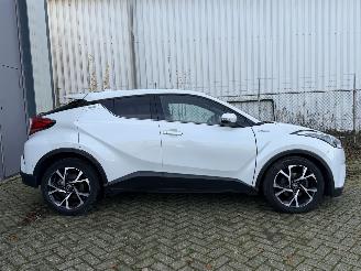 Toyota C-HR 1.8 Hybride picture 4