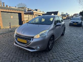 Peugeot 208 1.6 e-HDi Allure  NAP picture 1