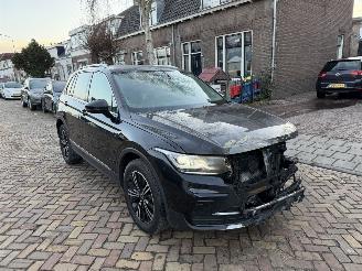 Damaged car Volkswagen Tiguan 1.4 TSI eHybrid AUTOMAAT 2021/1