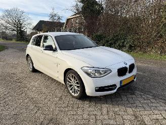 BMW 1-serie 116i AUTOMAAT picture 3