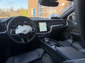 Volvo S-60 2.0 B4 Dark Edition R NAP!! picture 22