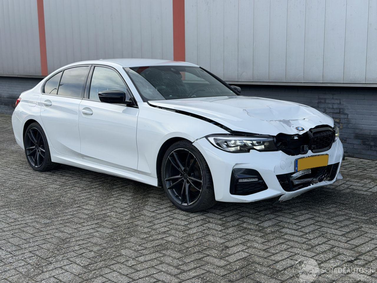 BMW 3-serie 318i M PAKKET AUTOMAAT