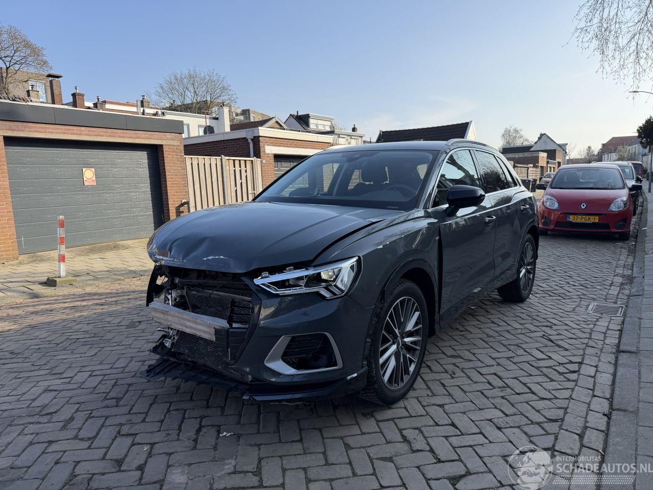 Audi Q3 35 TFSI S Line AUTOMAAT