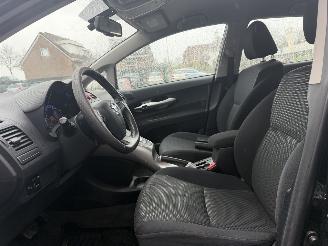 Toyota Auris 1.8 Full Hybrid Dynamic NAP picture 10