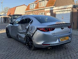 Mazda 3 2.0 e-SkyActiv-G M Hybrid 150 Sportive picture 15