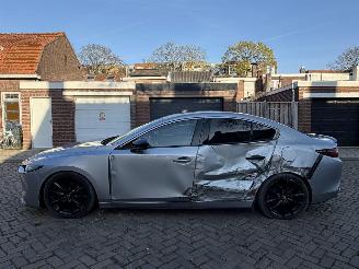 Mazda 3 2.0 e-SkyActiv-G M Hybrid 150 Sportive picture 14