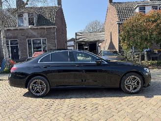 Mercedes E-klasse 300de 4 Matic AMG PANO picture 4
