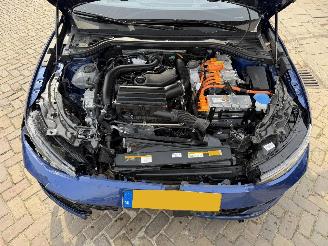 Volkswagen Passat Variant 1.5 eHybrid R-Line Edition picture 33