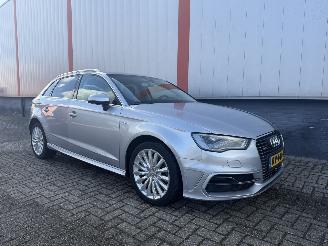 Unfallwagen Audi A3 SPORTBACK E-TRON 2015/1
