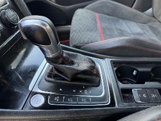 Volkswagen Golf 2.0 TSI GTI Performance picture 20