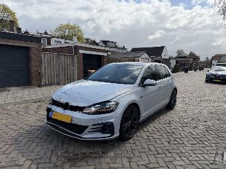 Volkswagen Golf 2.0 TSI GTI Performance picture 10