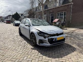 Volkswagen Golf 2.0 TSI GTI Performance picture 5