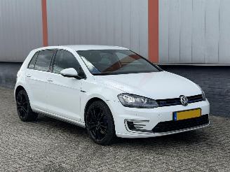 Coche accidentado Volkswagen Golf 1.4 TSI GTE DSG 2015/1