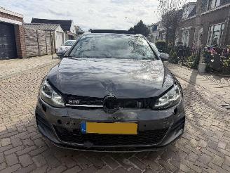 Volkswagen Golf GTD 184 PK PANO picture 3