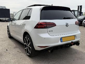 Volkswagen Golf 1.4 TSI GTE PANO picture 7