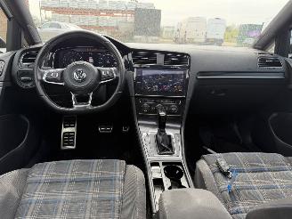 Volkswagen Golf 1.4 TSI GTE PANO picture 18