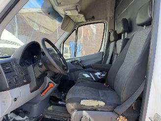 Volkswagen Crafter 30 2.0 TDI L2H2 BM picture 11