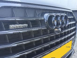 Audi Q7 3.0 TDI quattro S LINE PANO picture 10